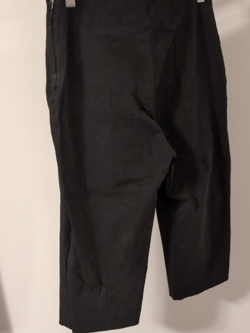 COS Black Capris - Picture 2 of 3